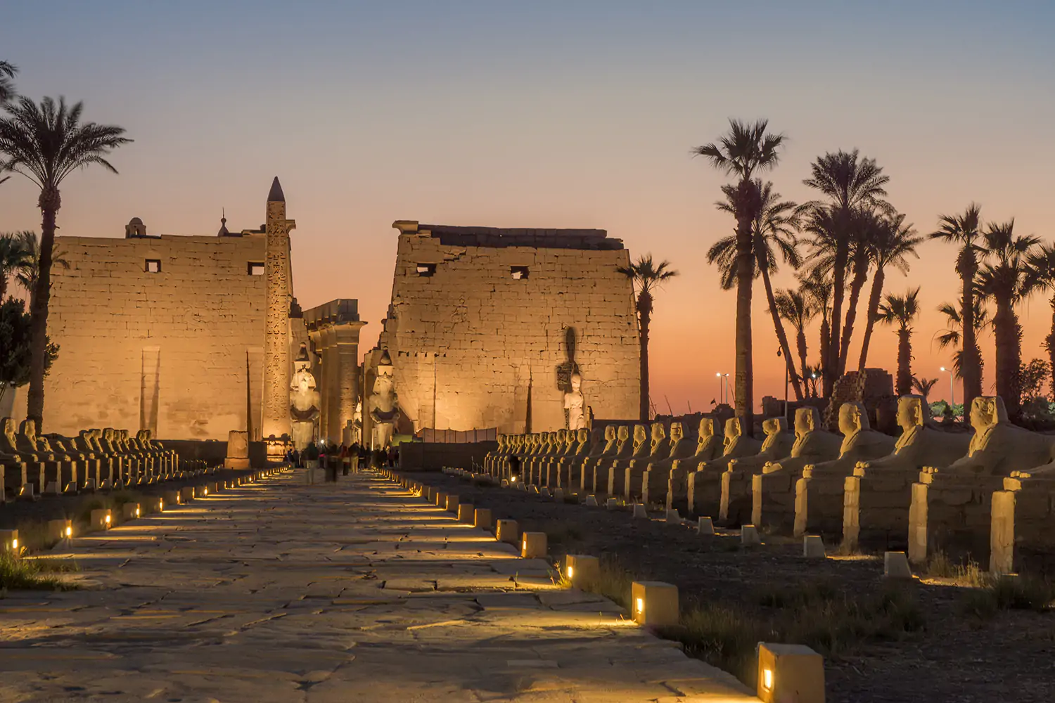 Luxor Temple- Avenue of Sphinx- Luxor Luxor Temple- Avenue of Sphinx- Luxor Tours to Egypt