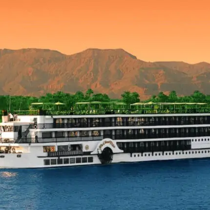 Luxury Nile Cruise between Luxor and Aswan