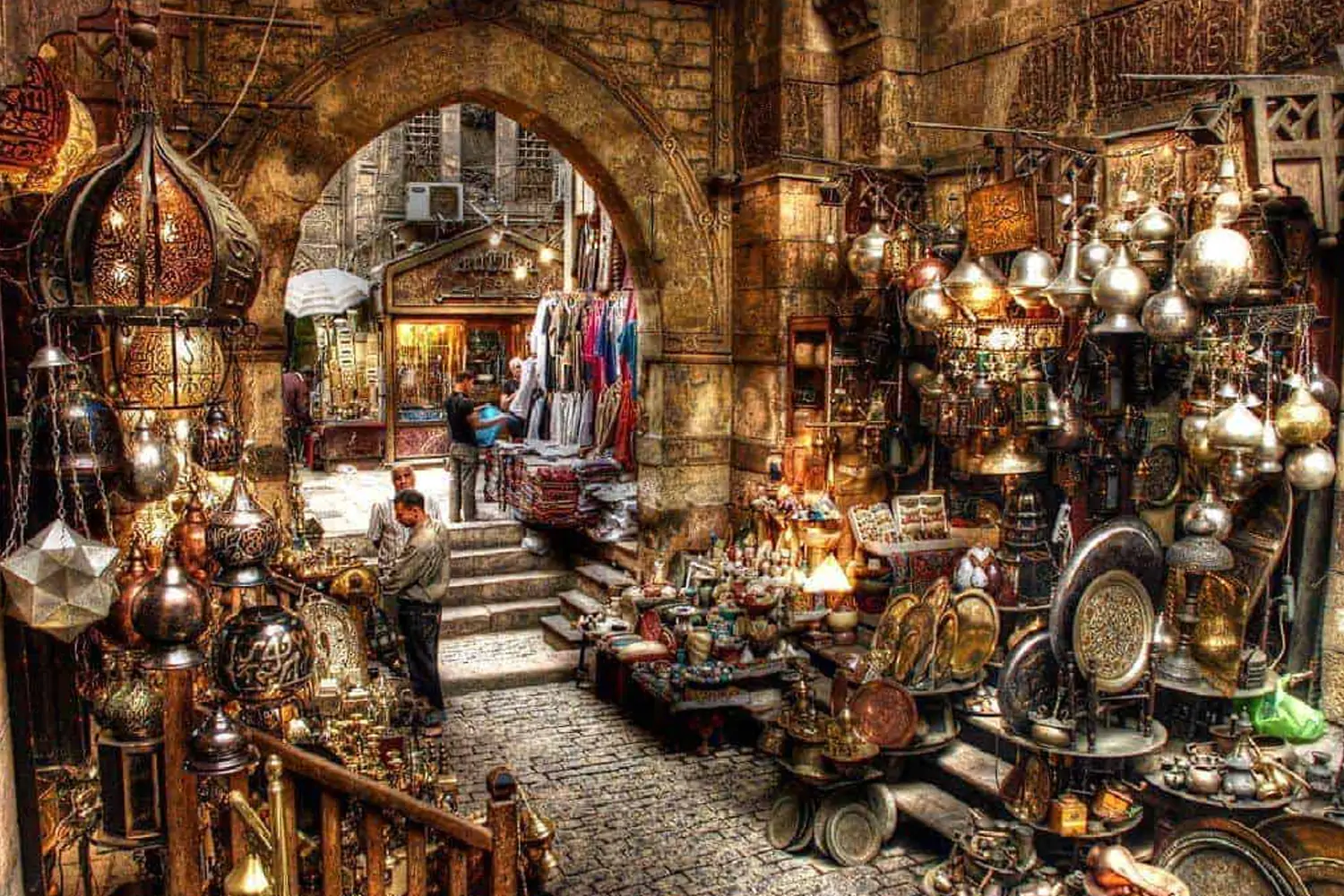 Khan El Khalili Bazaar- Cairo Khan El Khalili Bazaar- Cairo